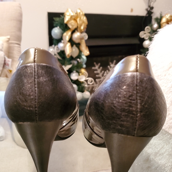 Patent Heels - Picture 5 of 7